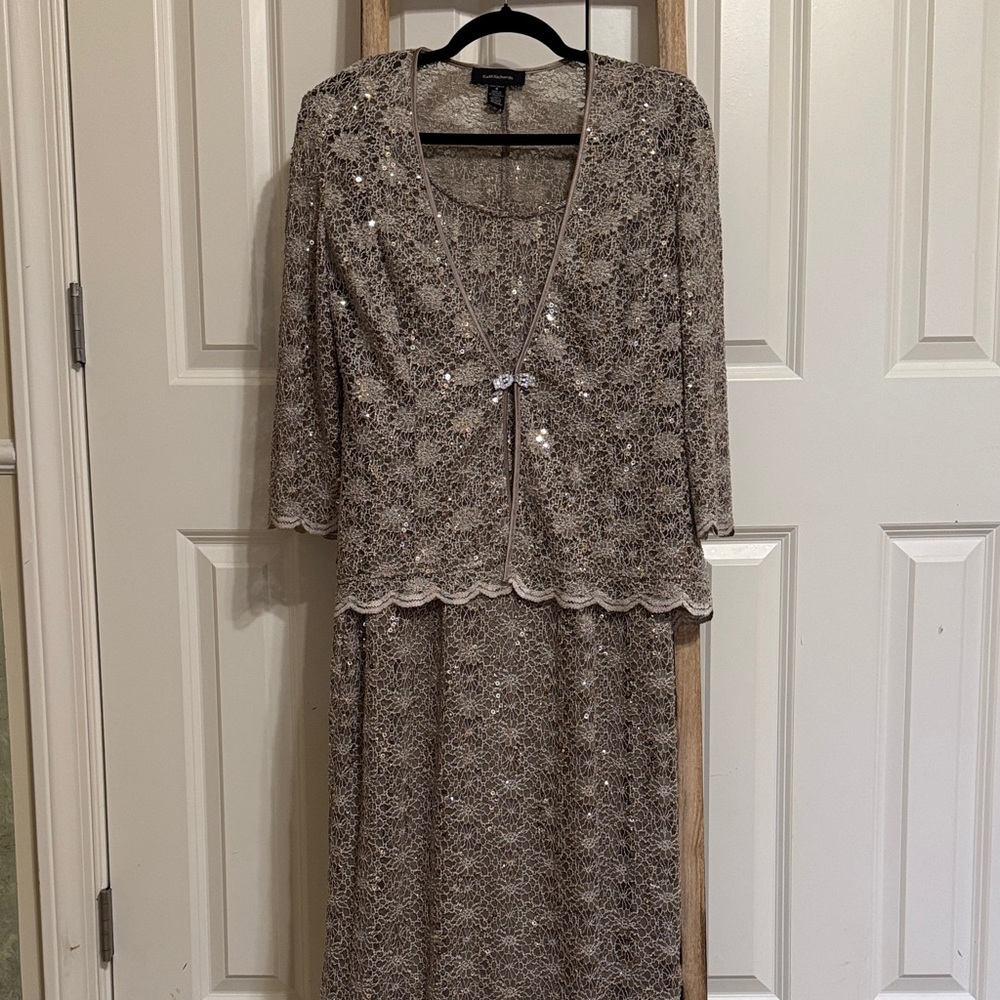 Elegant Beige Lace Dress with Jacket